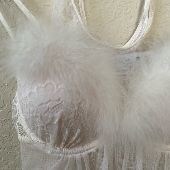 In Bloom Fluffy Pink Lingerie with Thong - Picture 2 of 7